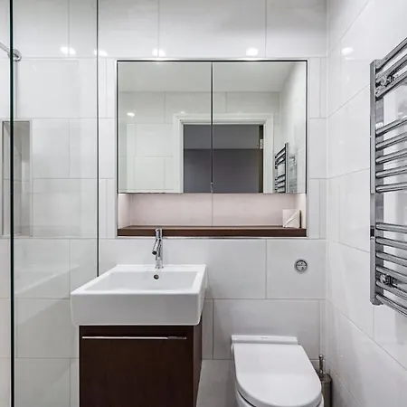 Apartment Luxurious 3 Bed Apt Westbourne Park Villas Sk