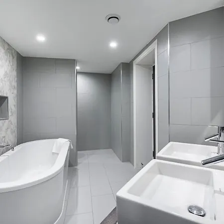 Luxurious 3 Bed Apt Westbourne Park Villas Sk *
