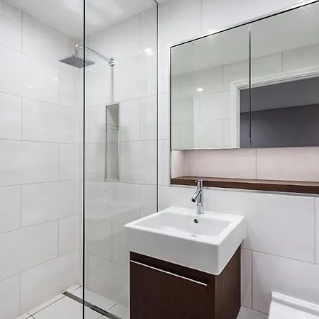 Apartment Luxurious 3 Bed Apt Westbourne Park Villas Sk