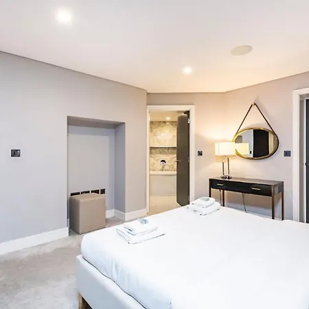 Apartment Luxurious 3 Bed Apt Westbourne Park Villas Sk *
