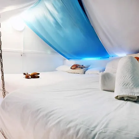 Piccadilly Circus Suites London