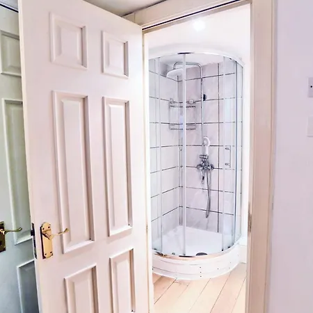 Piccadilly Circus Suites Apartment London