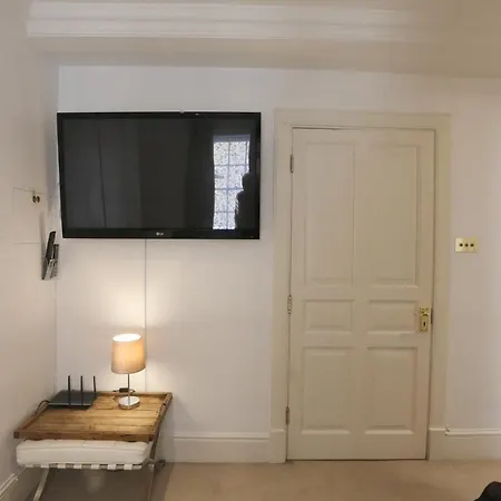 Piccadilly Circus Suites Apartment London