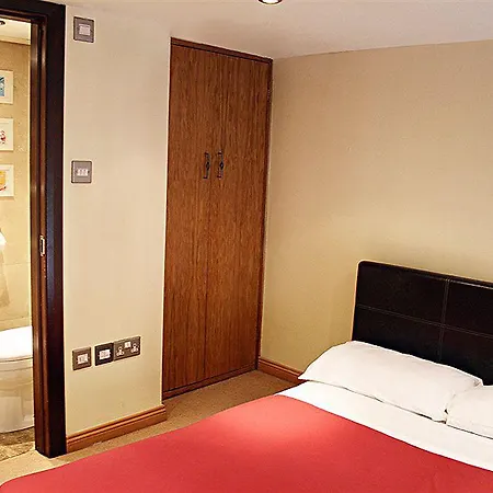 Hyde Park Apartment London
