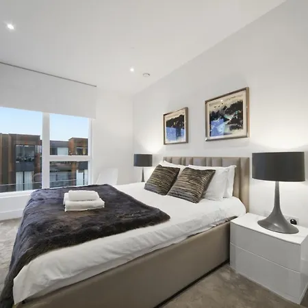 Stylish Near Central Free Wifi Apartment London