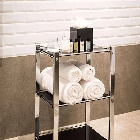 Aerotel Heathrow Hotel London