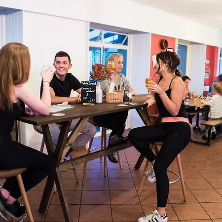 Hostal Palmers Hillspring At Willesden *