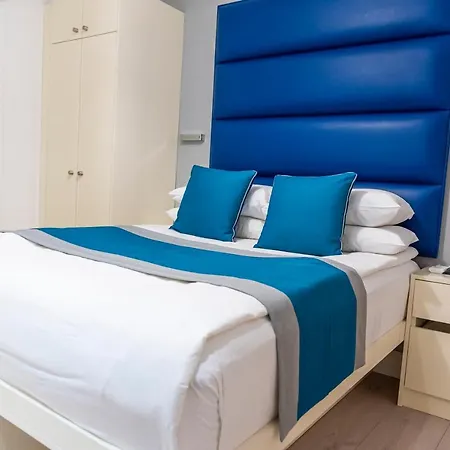 Aparthotel Messina 3*