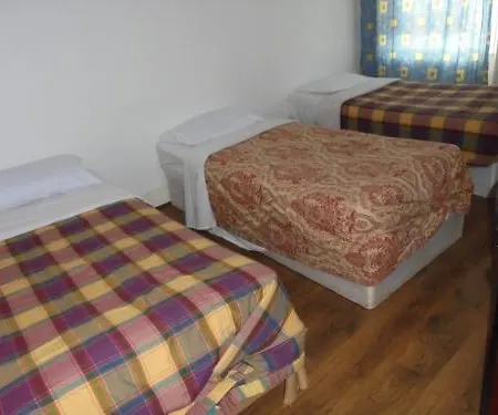 Goddis Hotel *