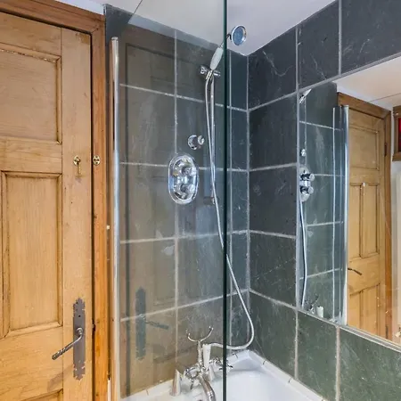 Fabulous 4-bed House In Fulham With Garden! * London
