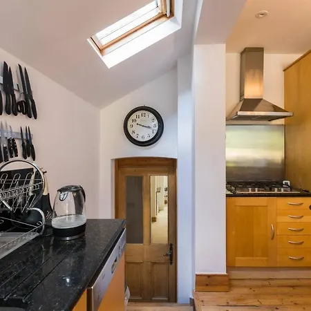 Holiday home Fabulous 4-bed House In Fulham With Garden! London
