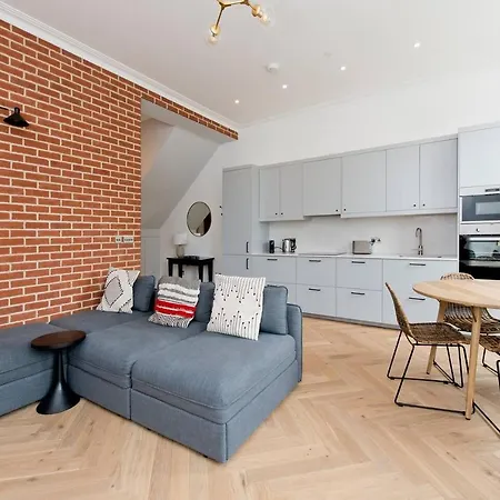 Modern, Chic 1-bed In Notting Hill London