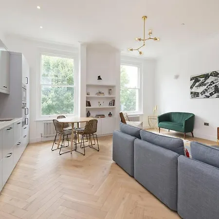 Modern, Chic 1-bed In Notting Hill London