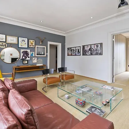 Trendy, Fun 2-bed In Chelsea Apartment London