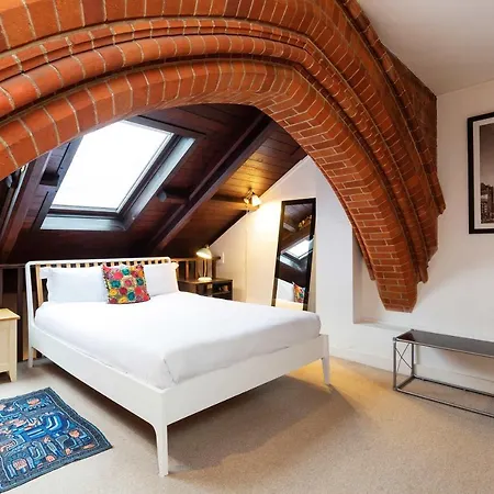 Veeve - Ecclesiastical Interiors * London