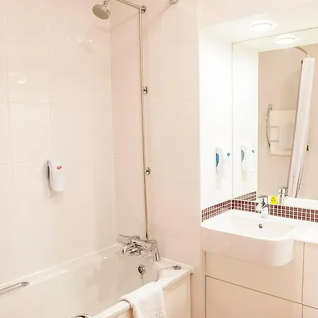 Premier Kensington 3*