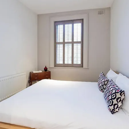 Trendy, Fun 2-bed In Chelsea Apartment London