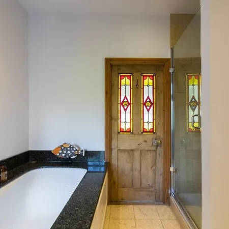 Fabulous 4-bed House In Fulham With Garden! Holiday home