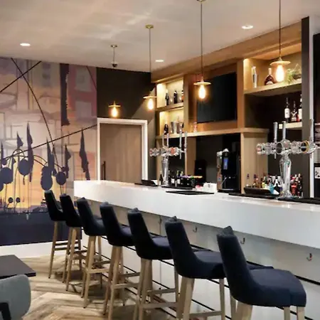 Hampton By Hilton Ealing Hotel 4*