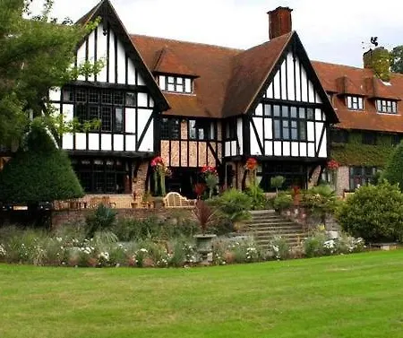 Hotel Four Acres *