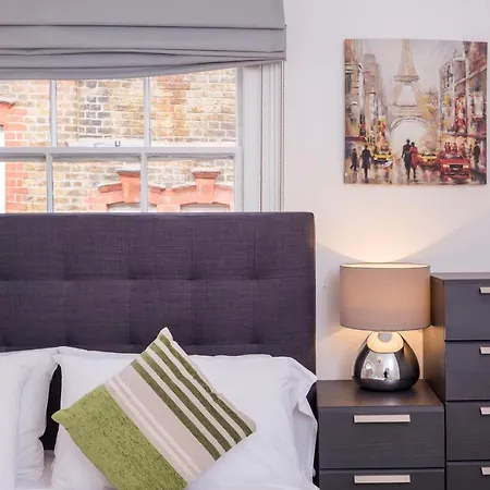 Shepherd Market Apartment