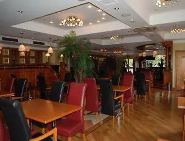 Hotel Savera South