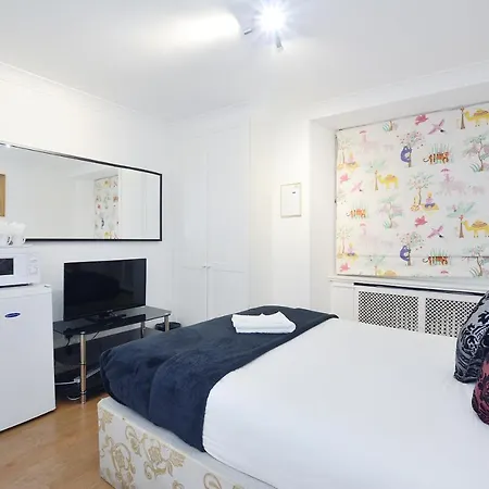 Hostel Hyde Park Gate London