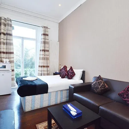 Hyde Park Gate Hostel