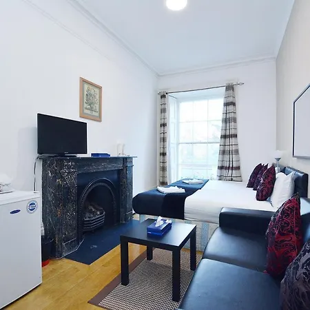 Hostel Hyde Park Gate London