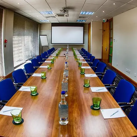 London - Heathrow M4,jct.4, An Ihg Hotel
