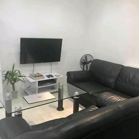 Homestay Cosy Double In Limehouse-stephney
