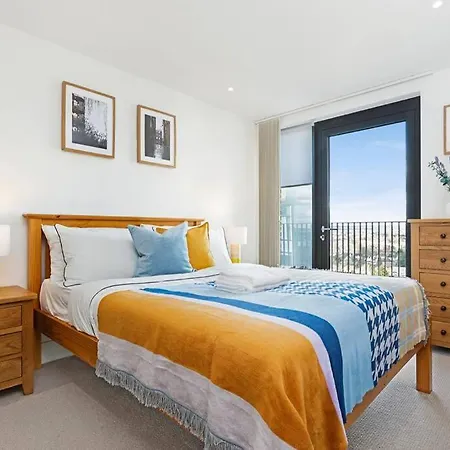 Apartment One Bedroom Modern Next To Wembley Stadium! *