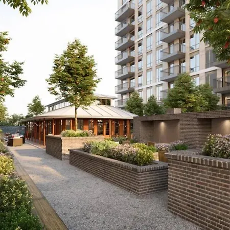 One Bedroom Modern Next To Wembley Stadium! *