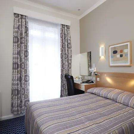 Hotell Luna And Simone London