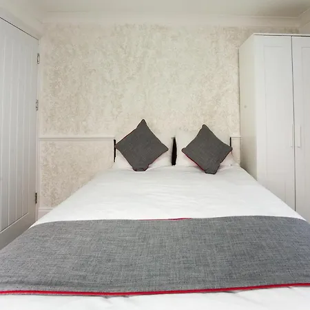 Hotel Oyo Brunel