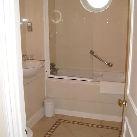 Hotel Warren House 4*