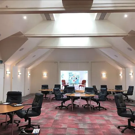 Warren House 4* Kingston upon Thames (Greater London)