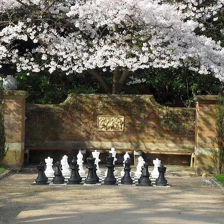Warren House 4* Kingston upon Thames (Greater London)