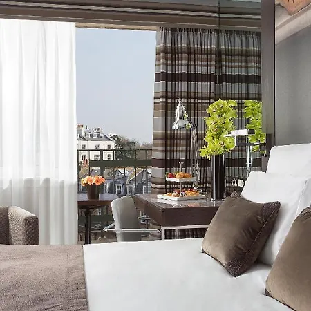 Jumeirah Lowndes Hotel