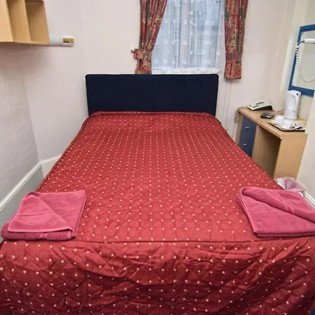 Hotel Boston Court