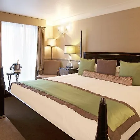 Althoff St James's & Club 5*