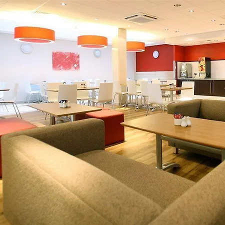 Travelodge London 3*