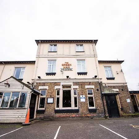 Hotel Oyo The Man Pub And 3*