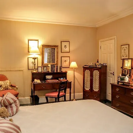 The Chelsea Townhouse By Iconic Luxury Hotel 5*