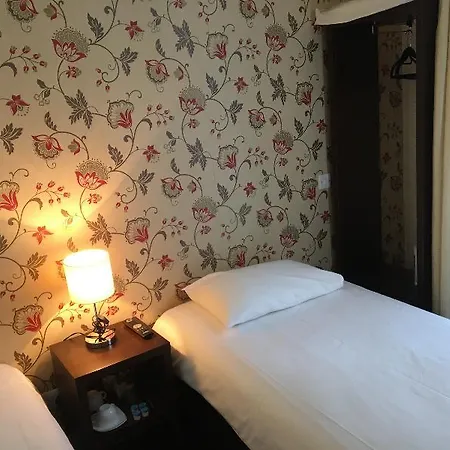 Islington Inn