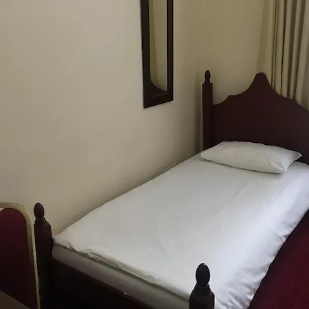 Inn Islington 3*
