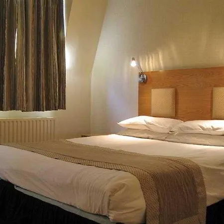 Kensington International 4*