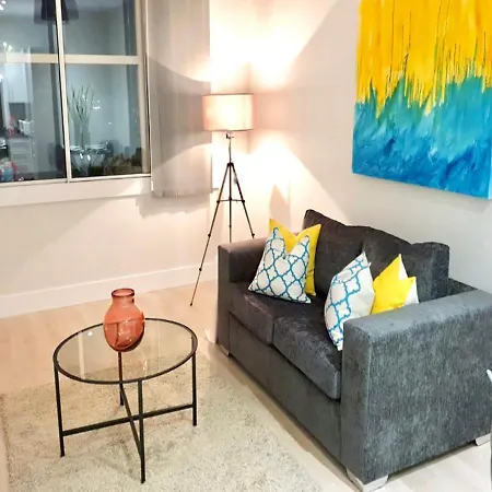 Apartment Heathrow By Manhatan London