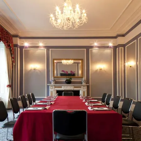 Gem Strathmore Hotel 4*