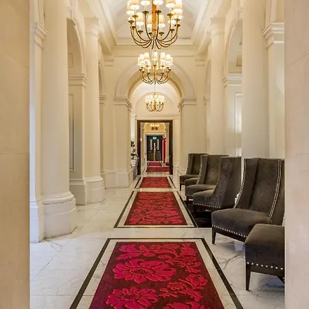 The Clermont London, Charing Cross 4* Londýn